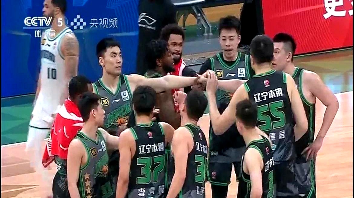 季后赛八强对阵：辽宁vs深圳广东vs广厦