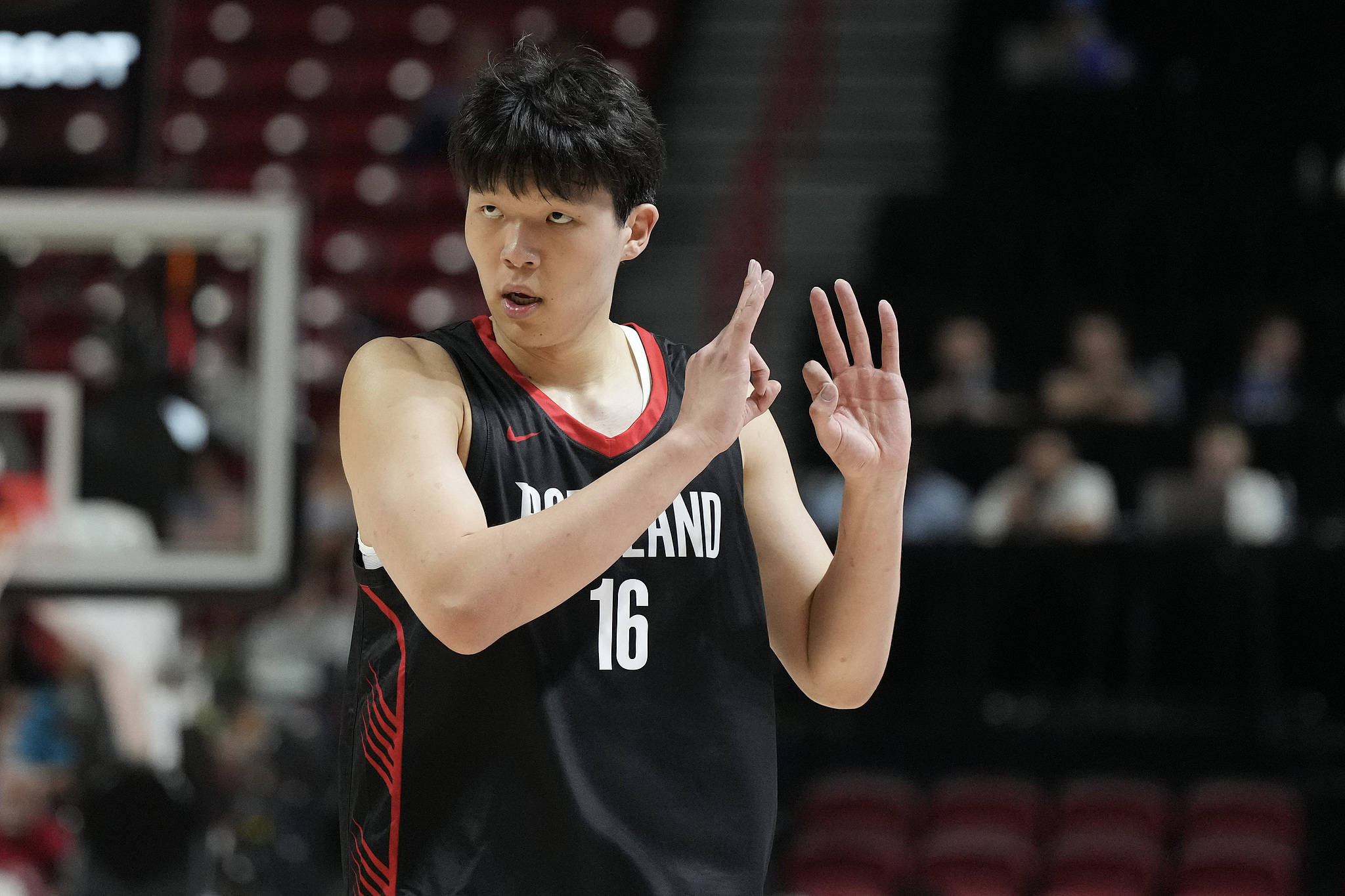 星空体育-NBA-16顺位16号开拓者为杨瀚森安排专机的简单介绍