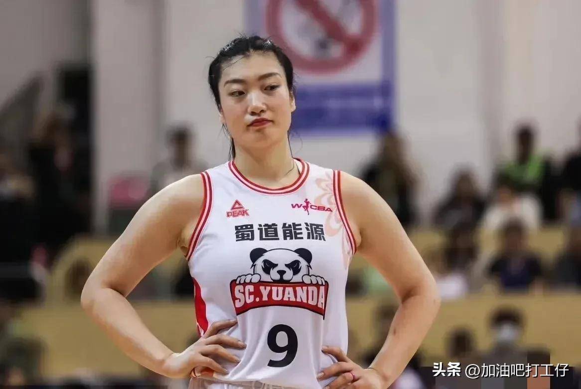 杨毅谈李梦无缘亚洲杯:宫鲁鸣无任何私欲的简单介绍